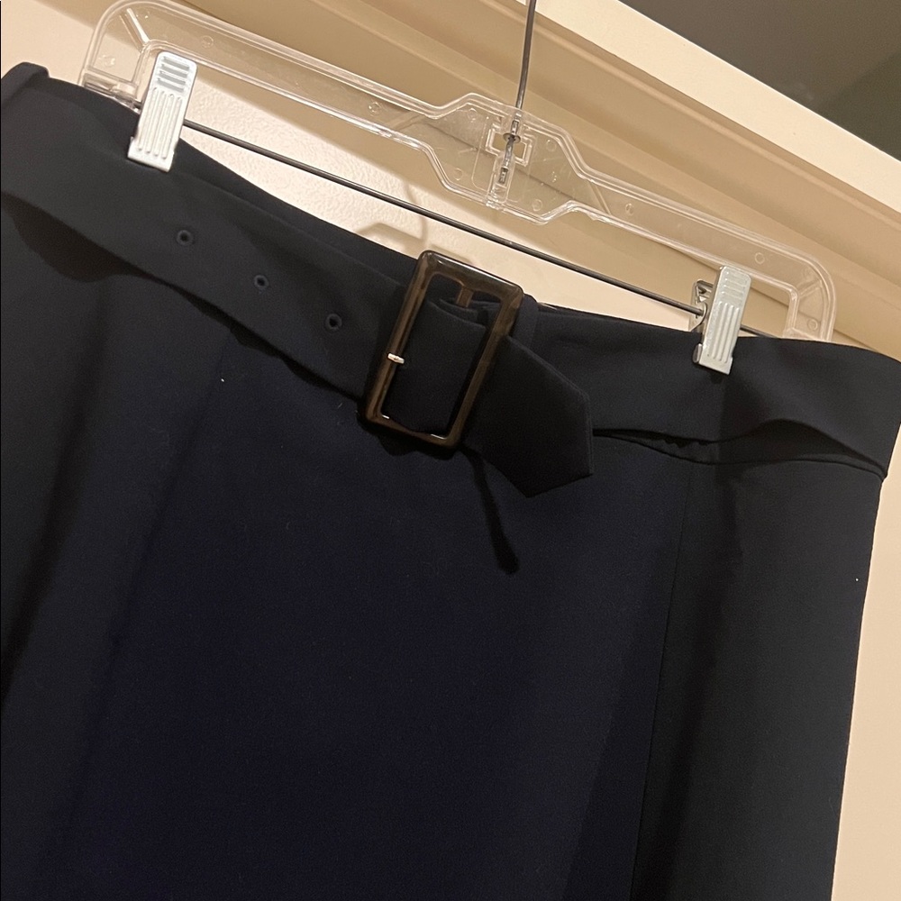 Banana Republic Navy Belted Pencil Skirt, NWT, 12 - Picture 7 of 9